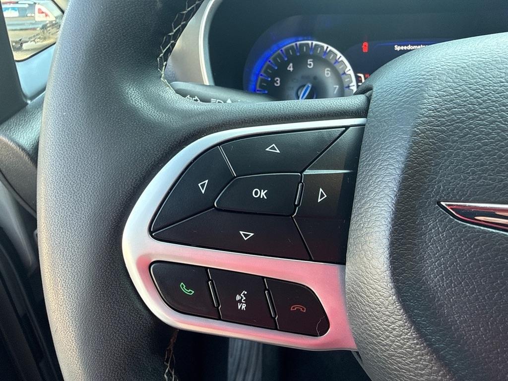 Chrysler Pacifica Select AWD 2025