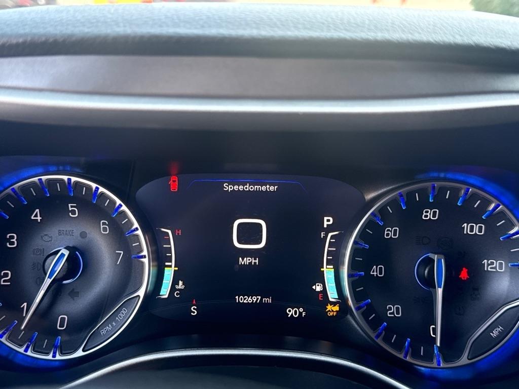 Chrysler Pacifica Select AWD 2025