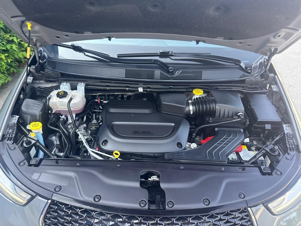 Chrysler Pacifica Select AWD 2025