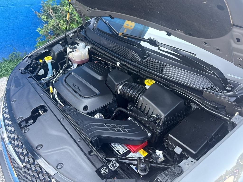 Chrysler Pacifica Select AWD 2025
