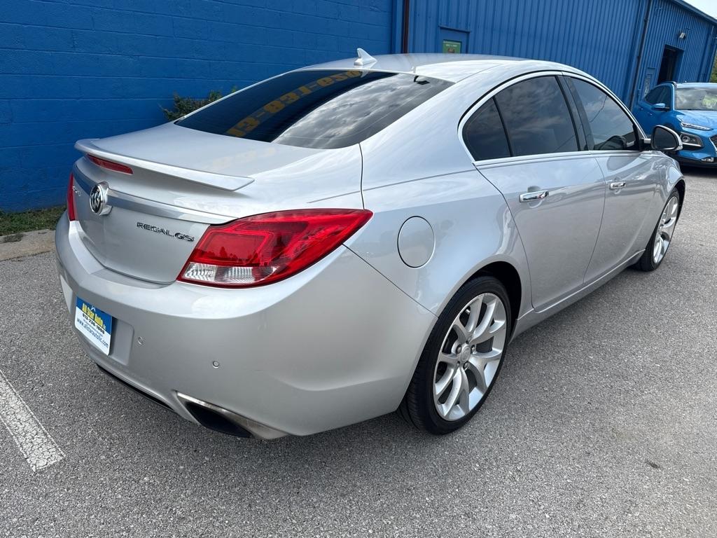 Buick Regal  2012
