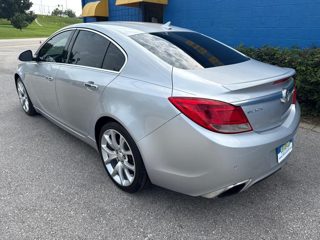 Buick Regal  2012
