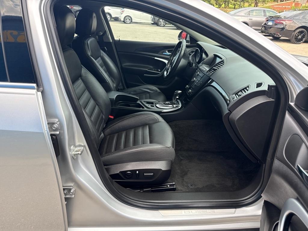 Buick Regal  2012