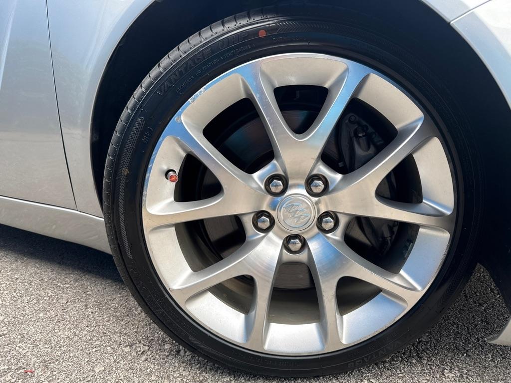 Buick Regal  2012