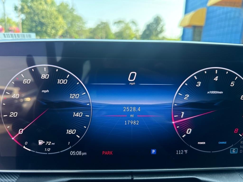 Mercedes-Benz C-Class  2025