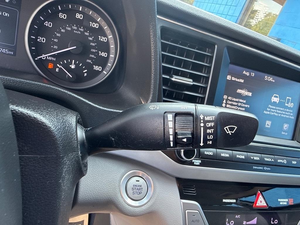 Hyundai Elantra  2017