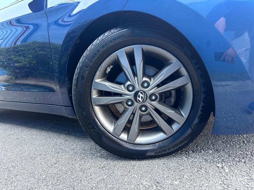 Hyundai Elantra  2017