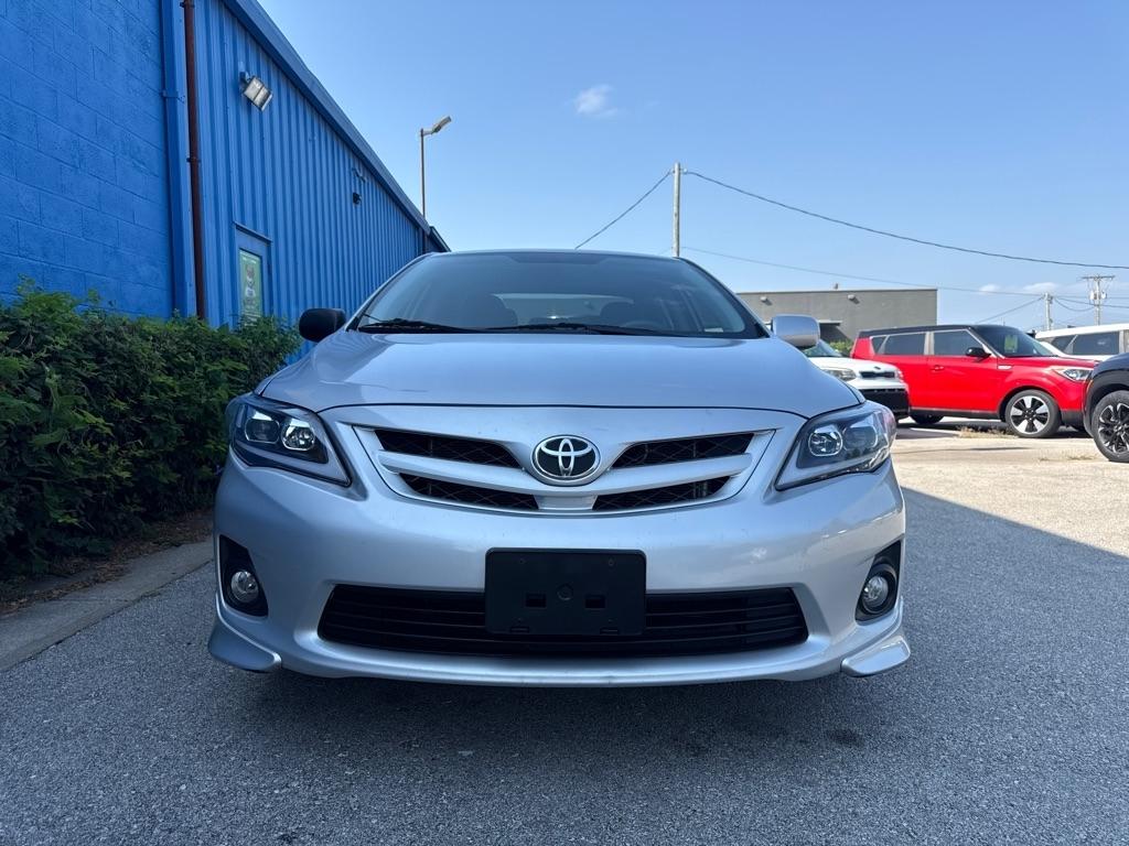 Toyota Corolla S 5-Speed MT 2013