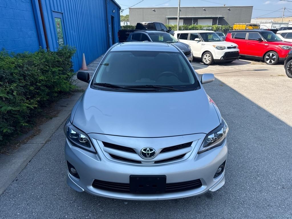 Toyota Corolla S 5-Speed MT 2013