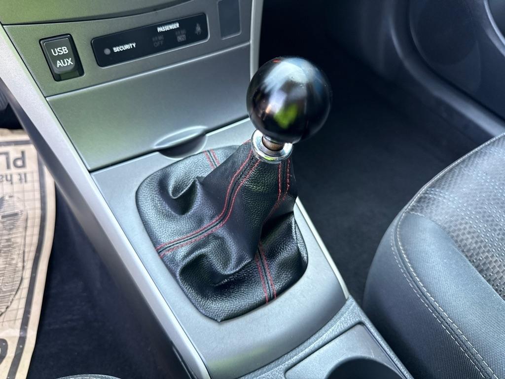 Toyota Corolla S 5-Speed MT 2013