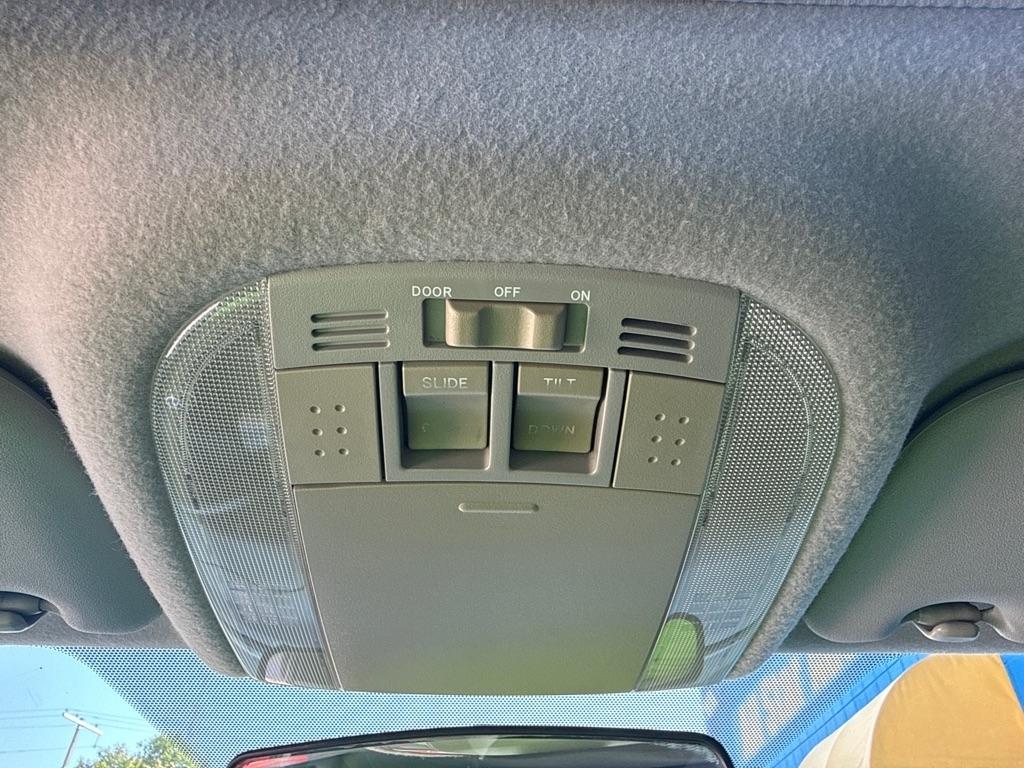 Toyota Corolla S 5-Speed MT 2013
