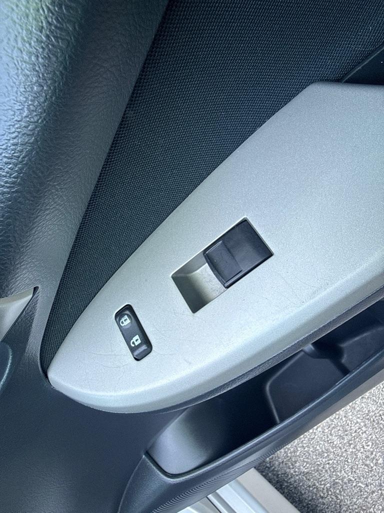 Toyota Corolla S 5-Speed MT 2013