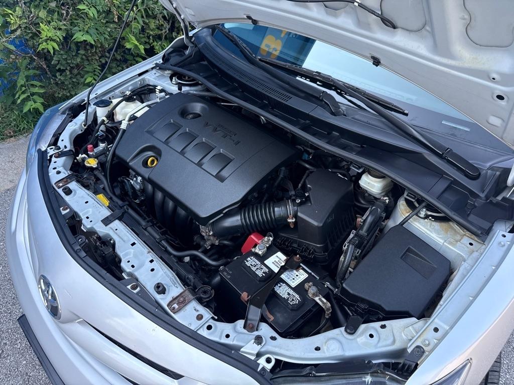 Toyota Corolla S 5-Speed MT 2013