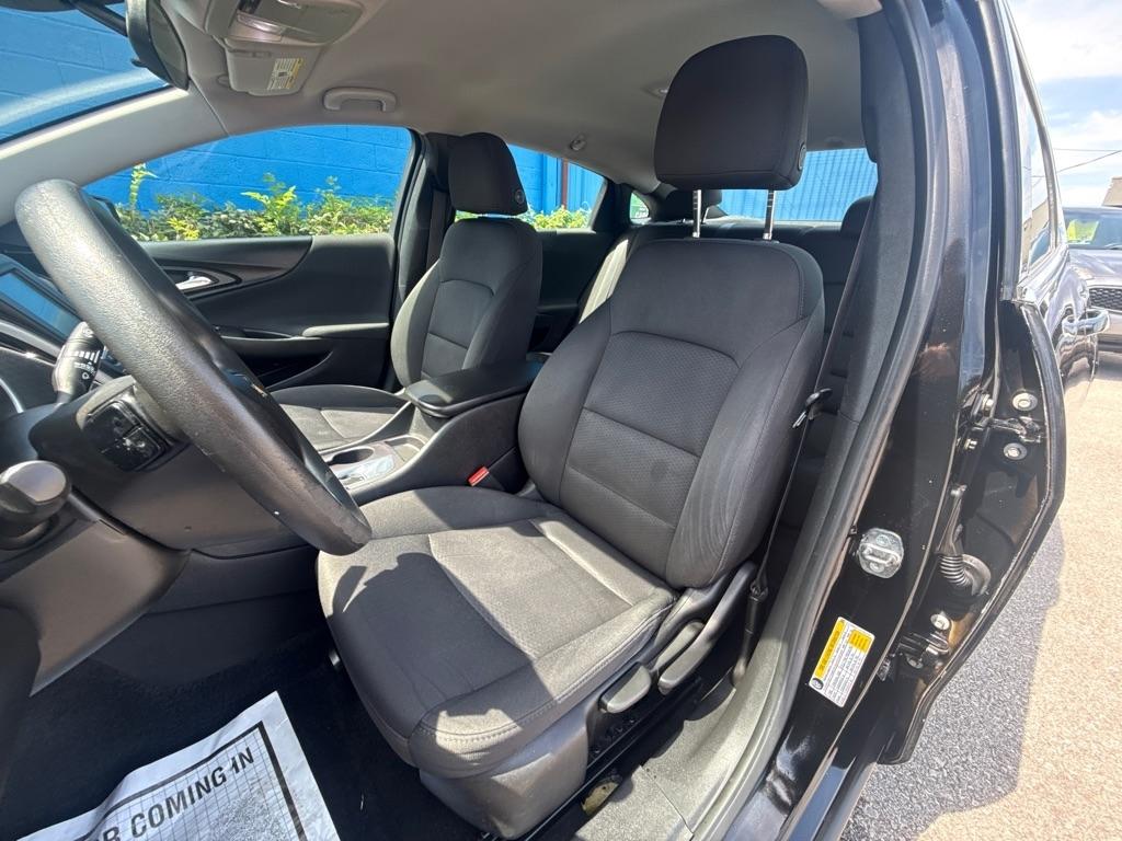 Chevrolet Malibu  2018