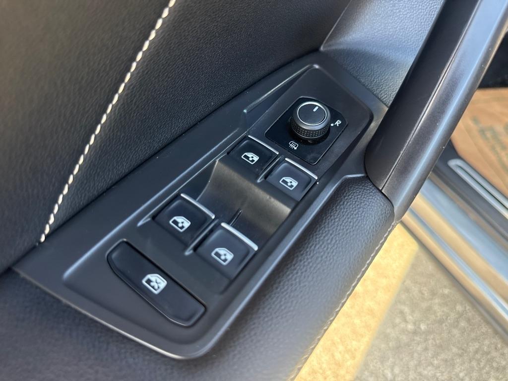 Volkswagen Tiguan SE R-Line Black 2022