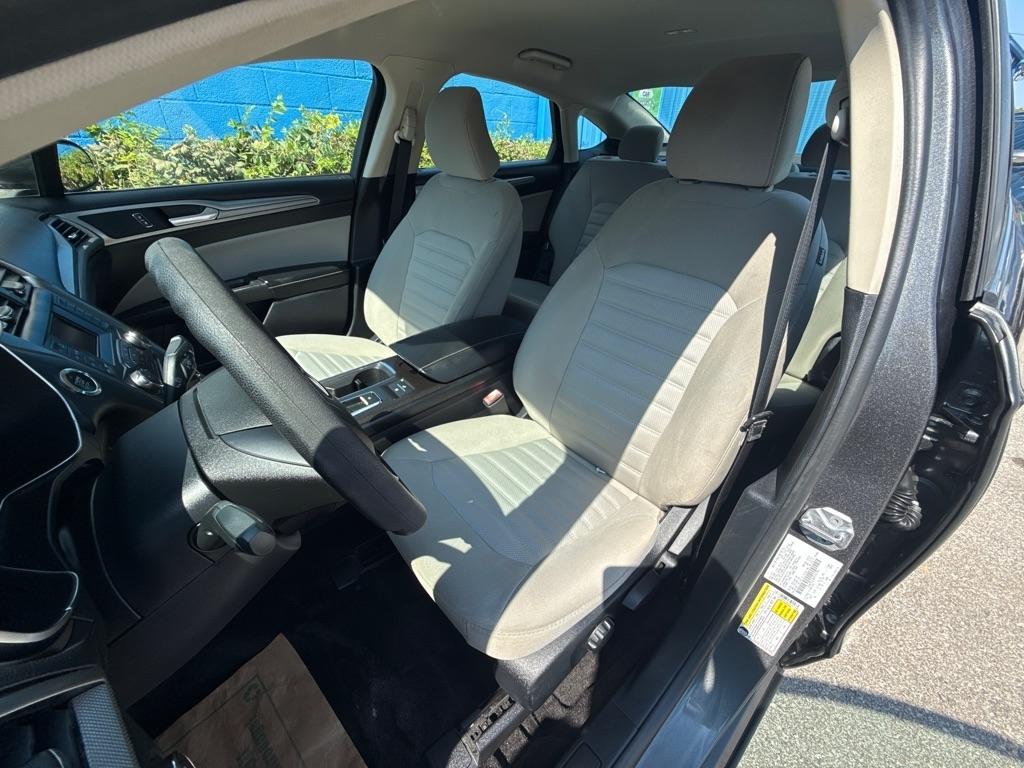 Ford Fusion Hybrid  2018