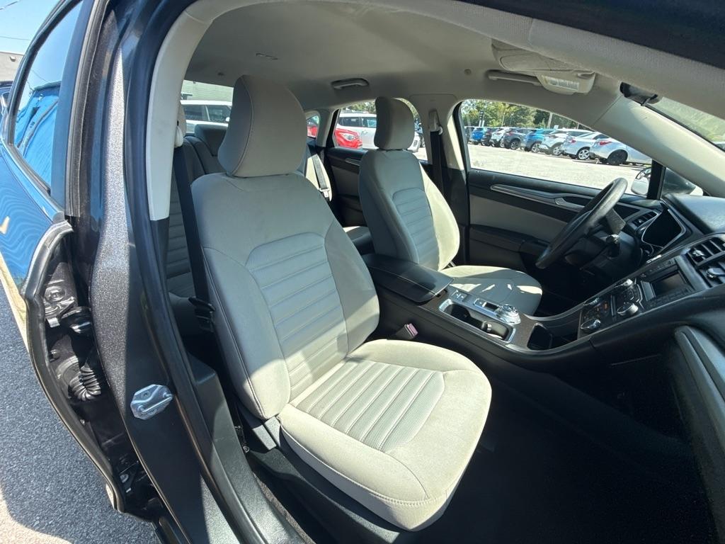 Ford Fusion Hybrid  2018