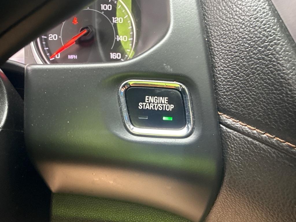 GMC Acadia AT4 4D SUV AWD 2020