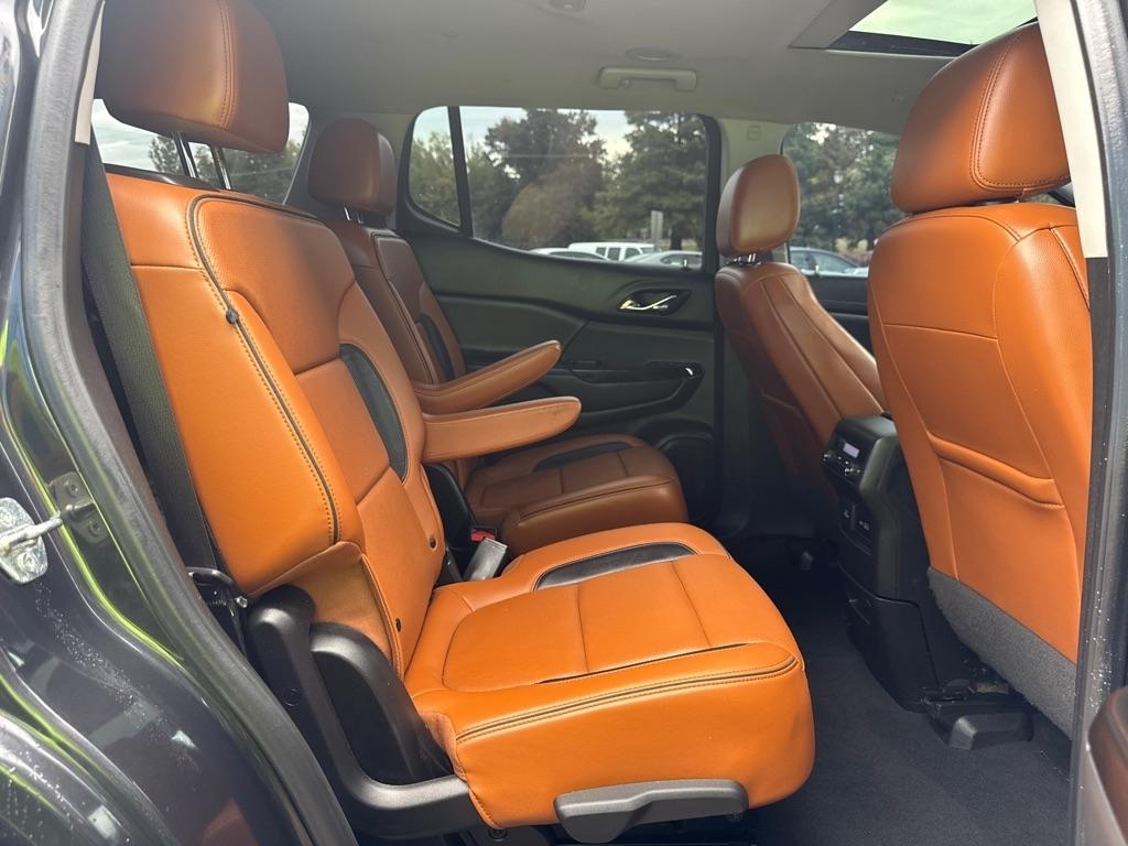 GMC Acadia AT4 4D SUV AWD 2020