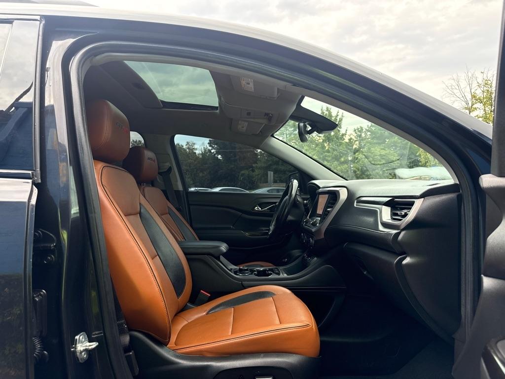 GMC Acadia AT4 4D SUV AWD 2020