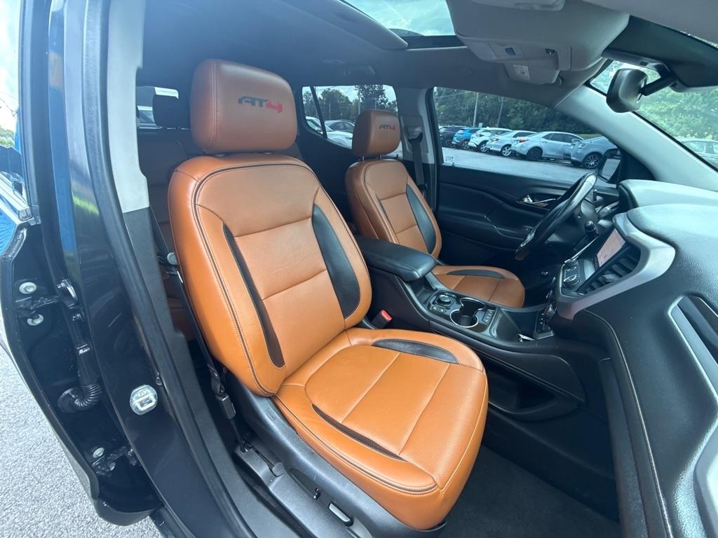 GMC Acadia AT4 4D SUV AWD 2020