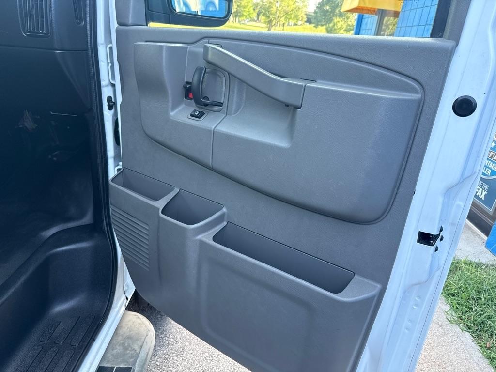 Chevrolet Express Cargo Van  2021