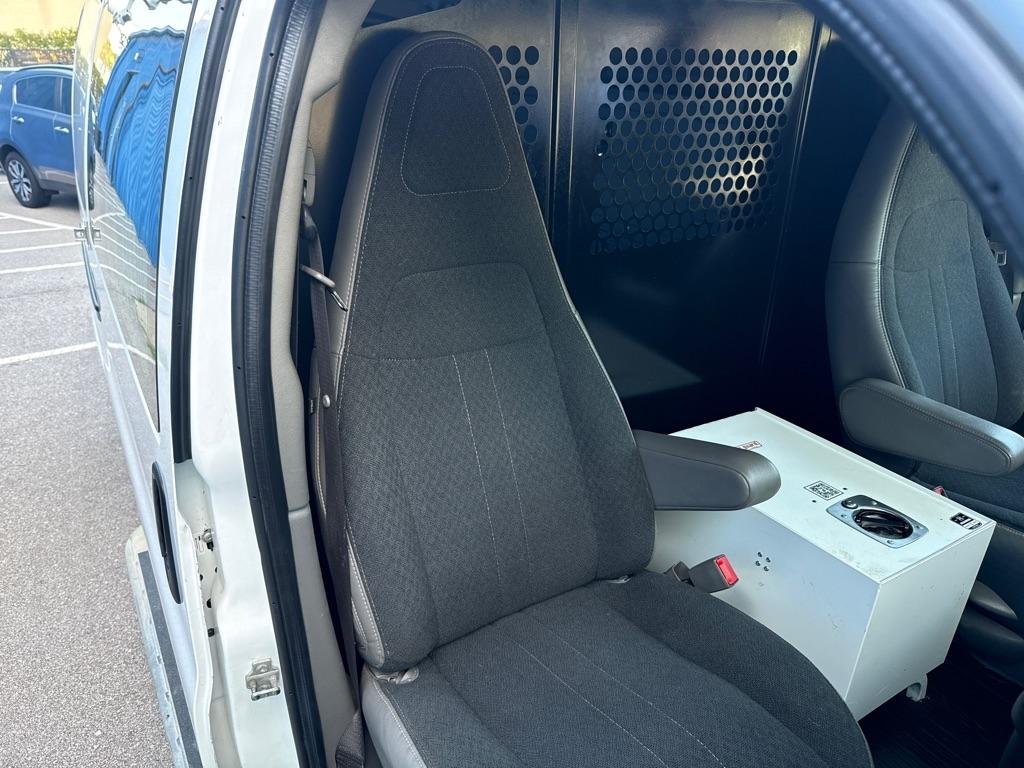 Chevrolet Express Cargo Van  2021