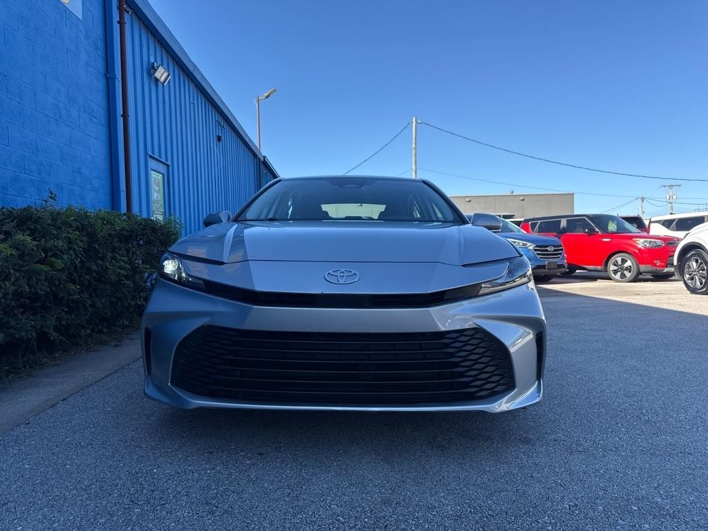 Toyota Camry  2025