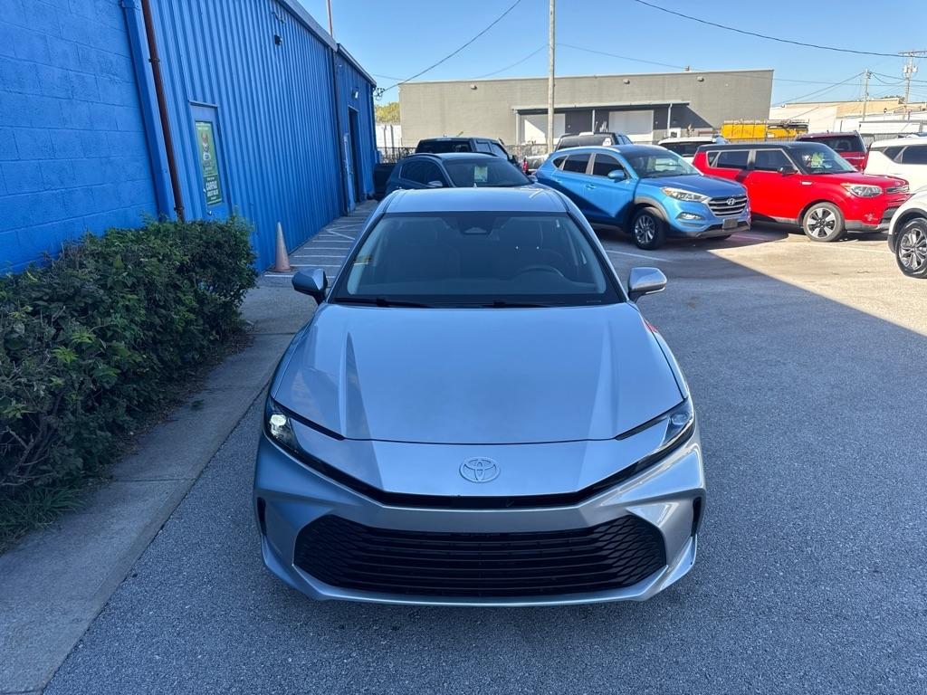 Toyota Camry  2025