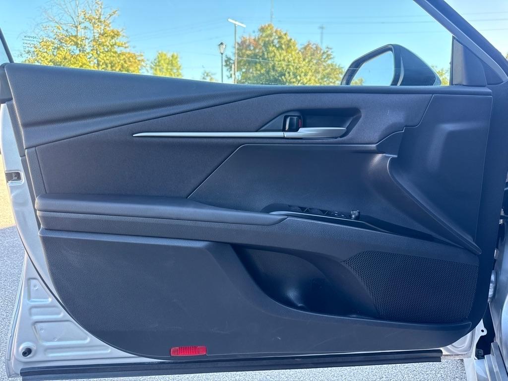 Toyota Camry  2025
