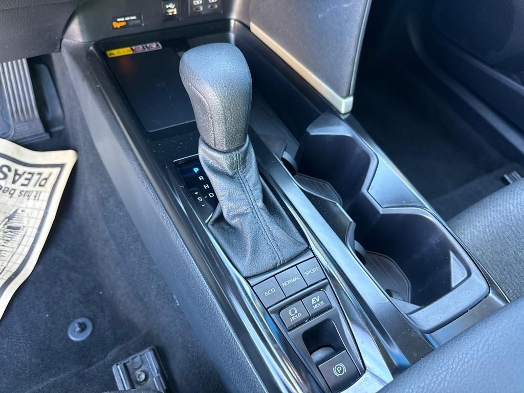 Toyota Camry  2025