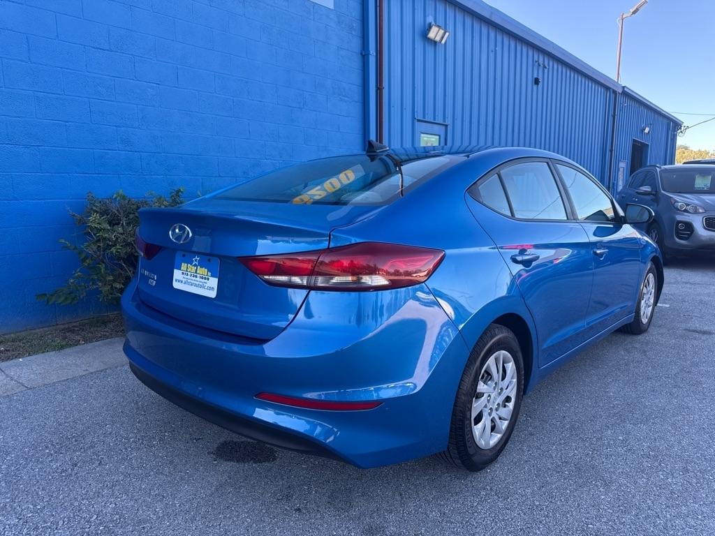 Hyundai Elantra  2017