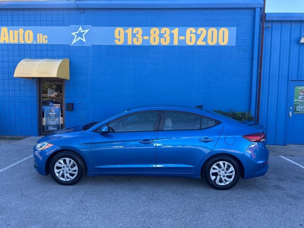 Hyundai Elantra  2017