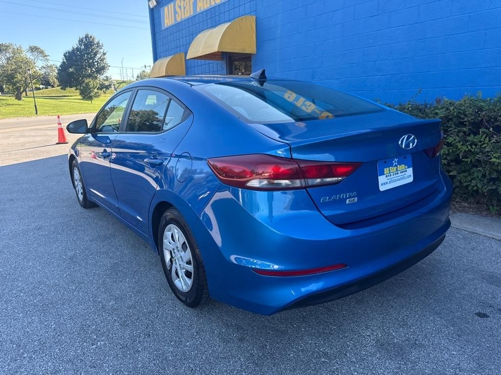 Hyundai Elantra  2017