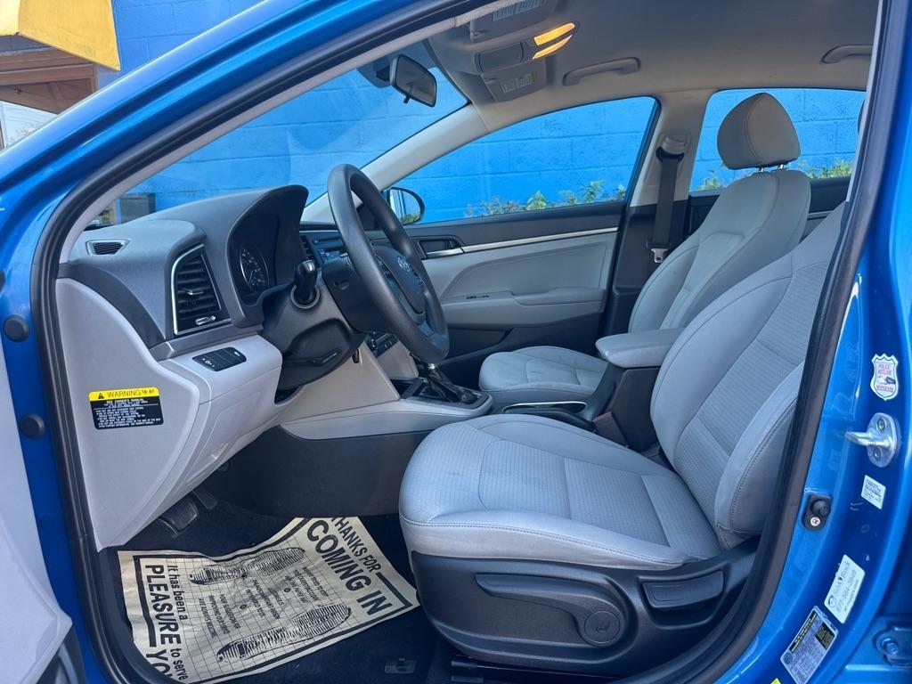 Hyundai Elantra  2017