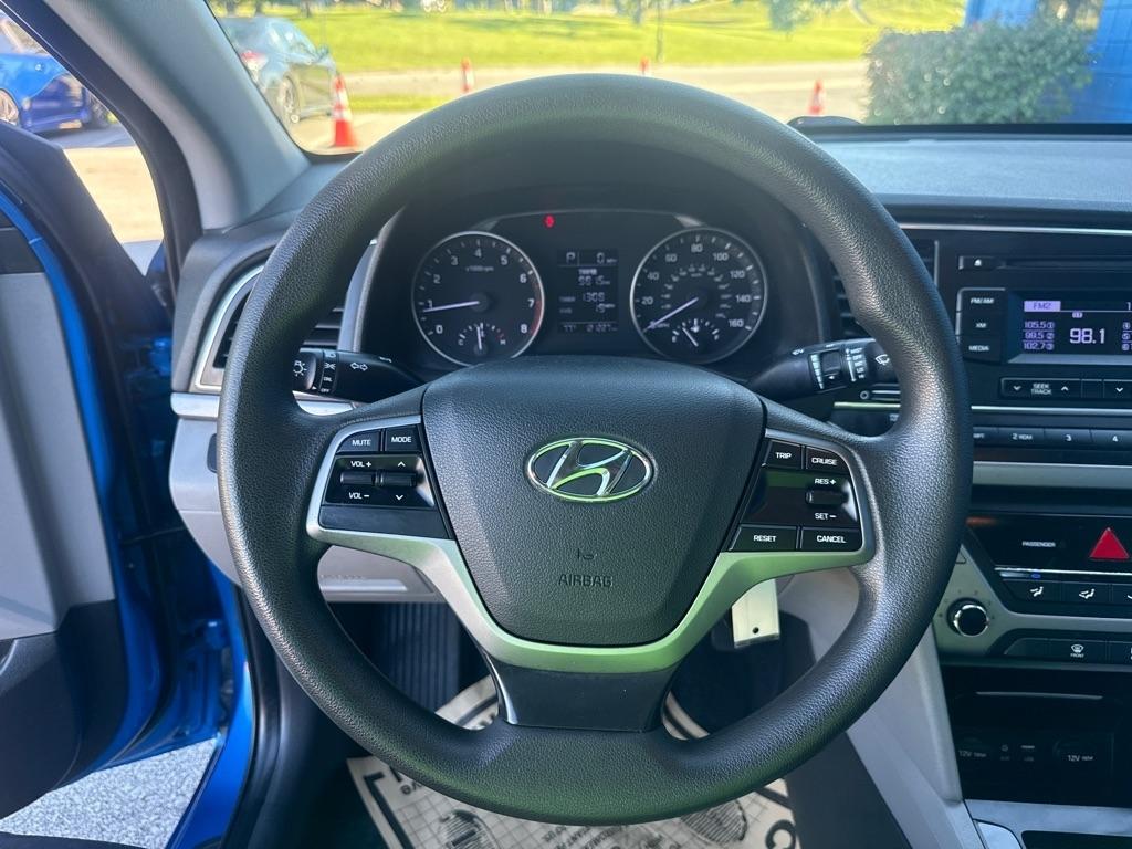 Hyundai Elantra  2017