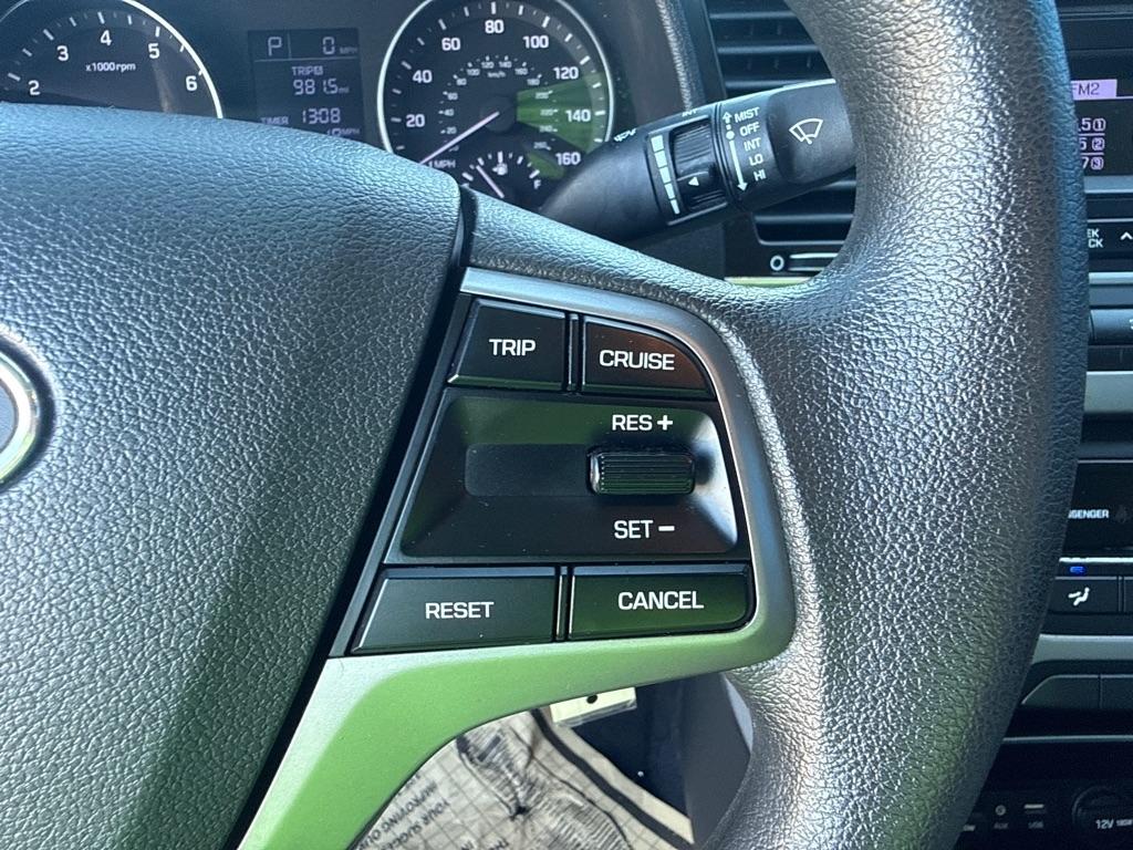 Hyundai Elantra  2017