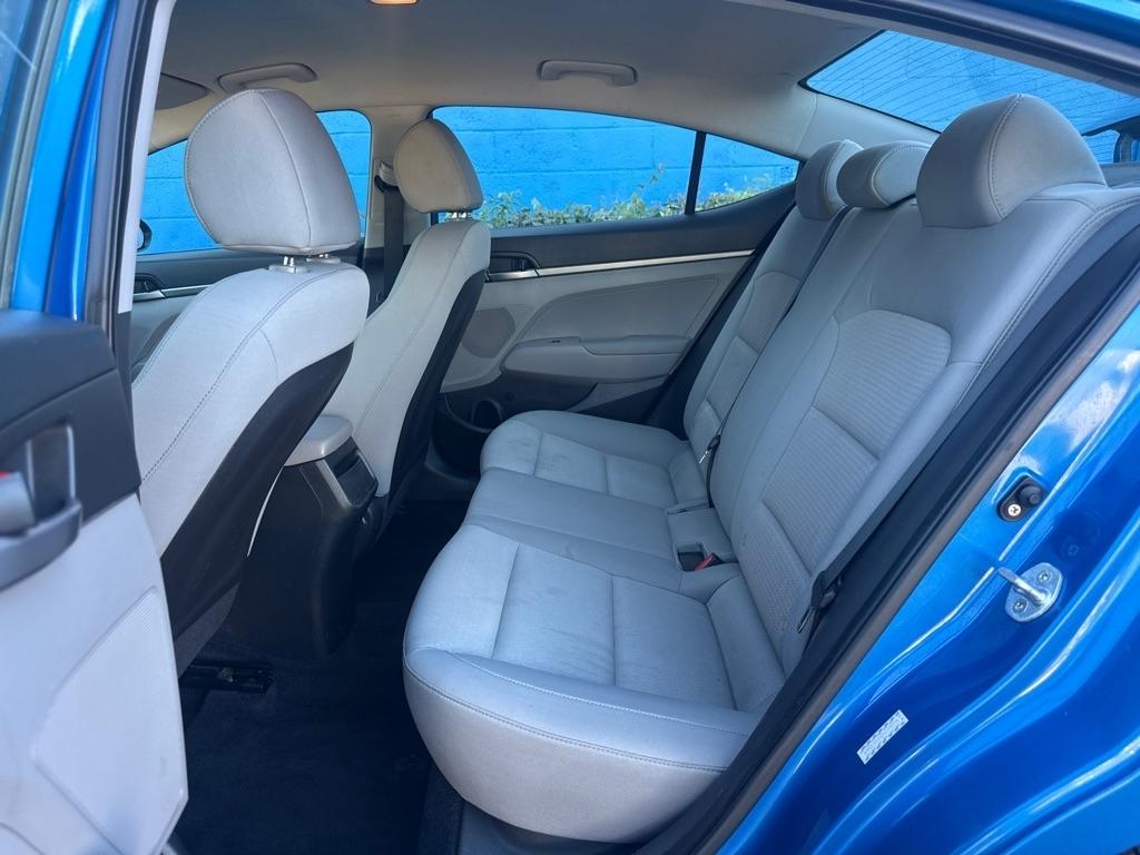Hyundai Elantra  2017