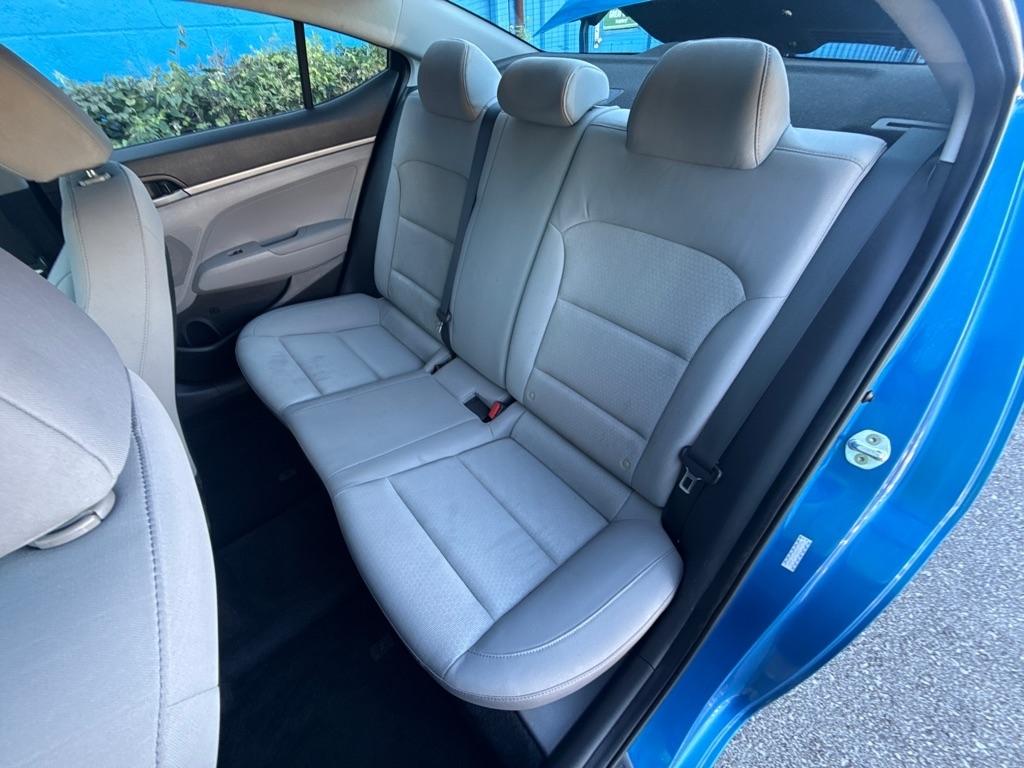 Hyundai Elantra  2017