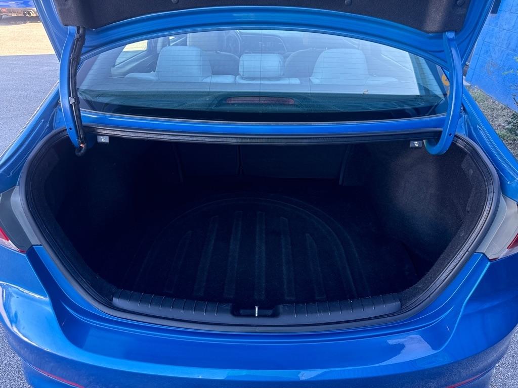 Hyundai Elantra  2017