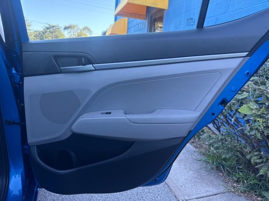 Hyundai Elantra  2017