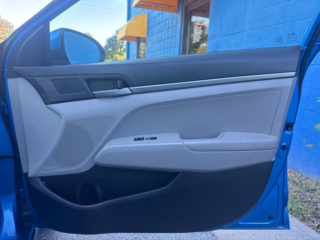 Hyundai Elantra  2017