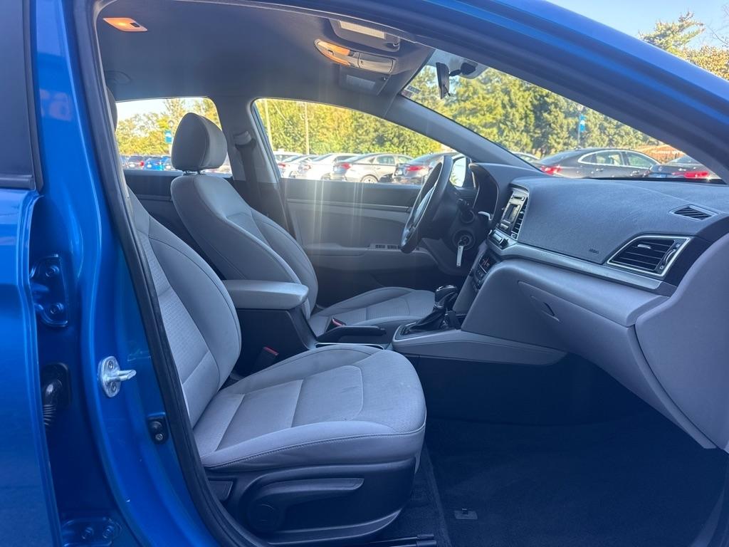 Hyundai Elantra  2017