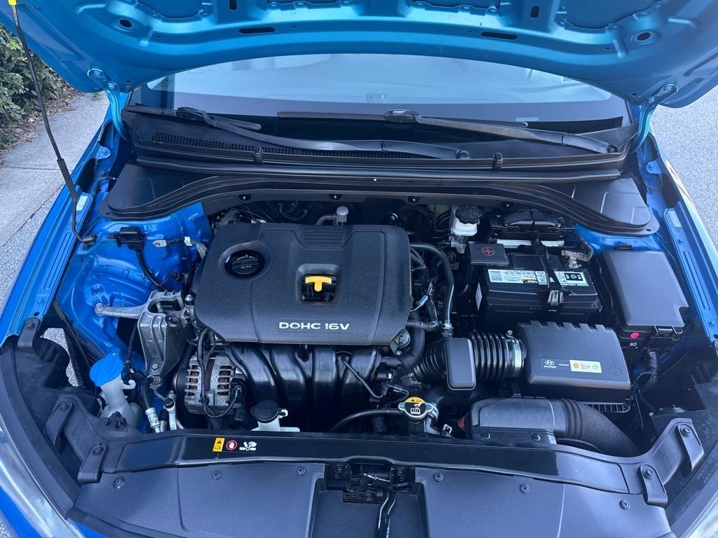 Hyundai Elantra  2017