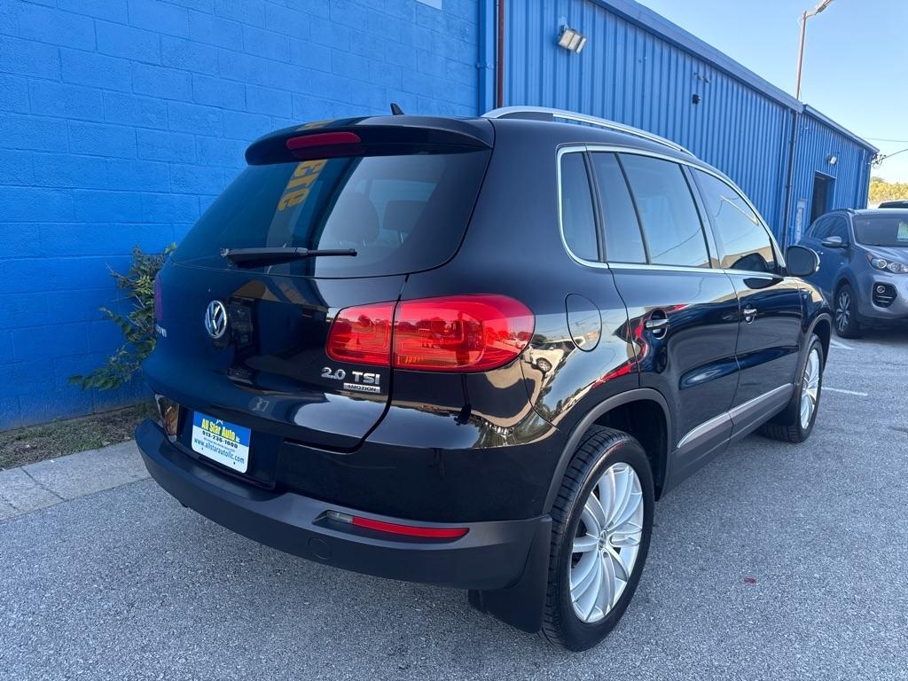 Volkswagen Tiguan S 4D SUV 4Motion 2013