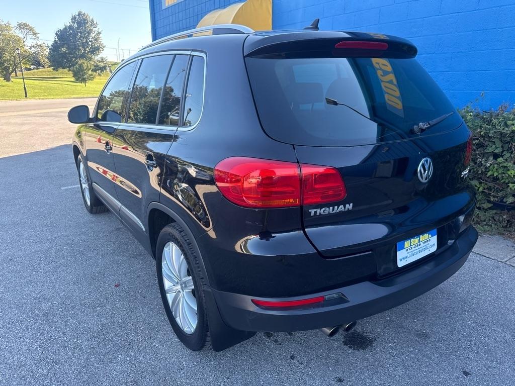 Volkswagen Tiguan S 4D SUV 4Motion 2013