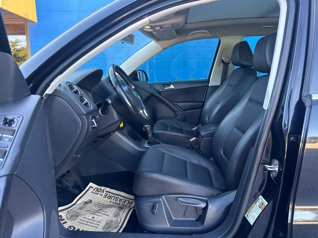 Volkswagen Tiguan S 4D SUV 4Motion 2013