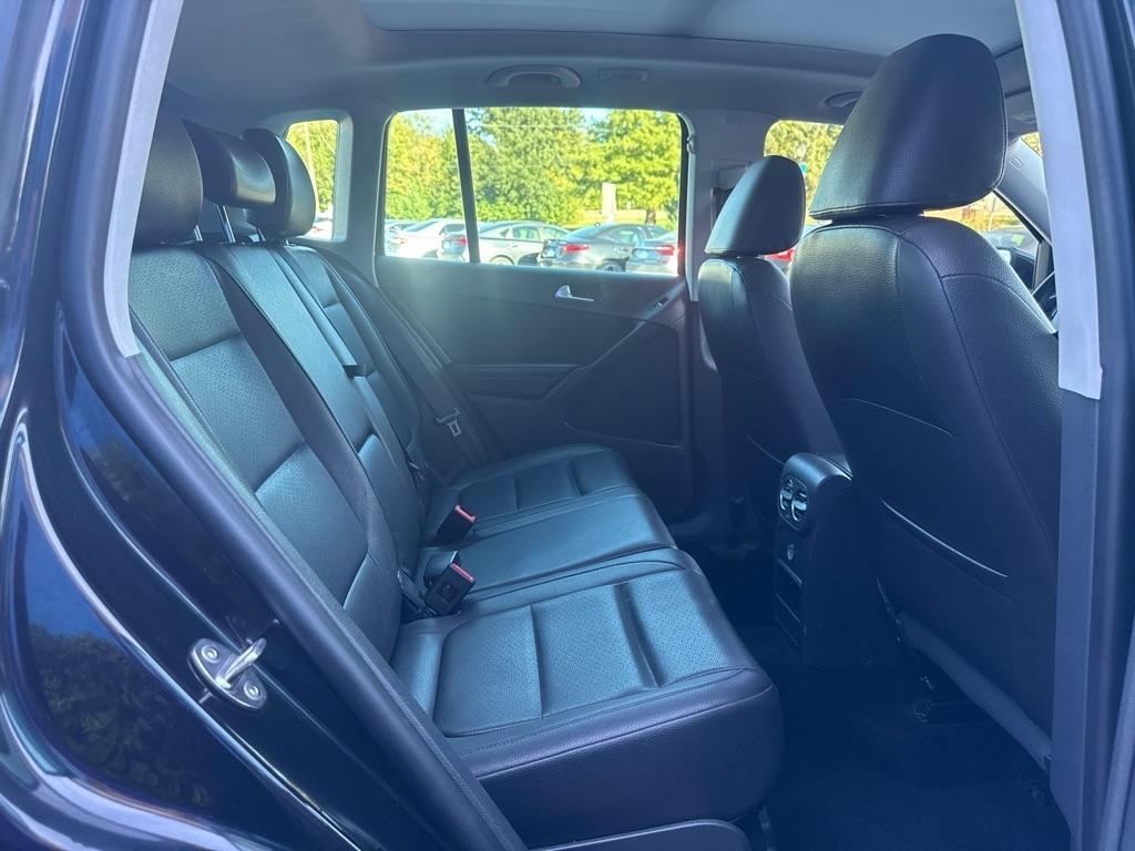 Volkswagen Tiguan S 4D SUV 4Motion 2013