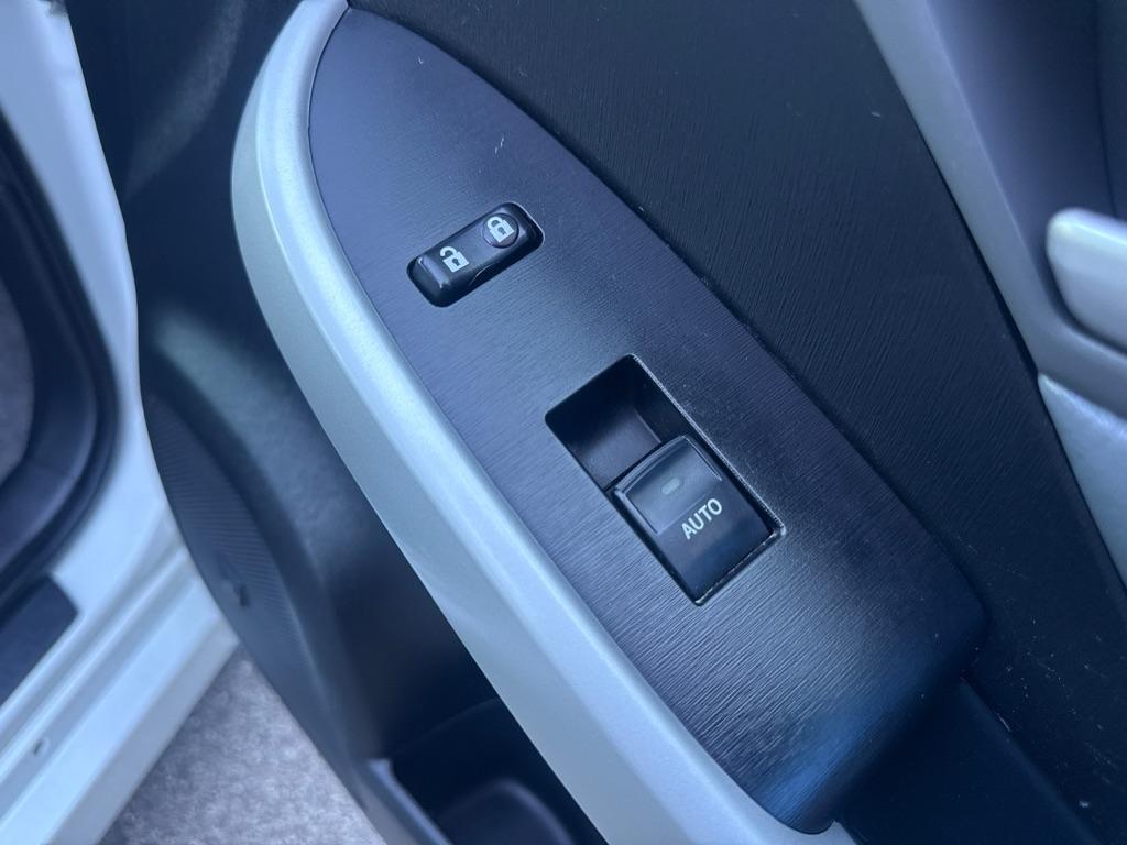 Toyota Prius  2013