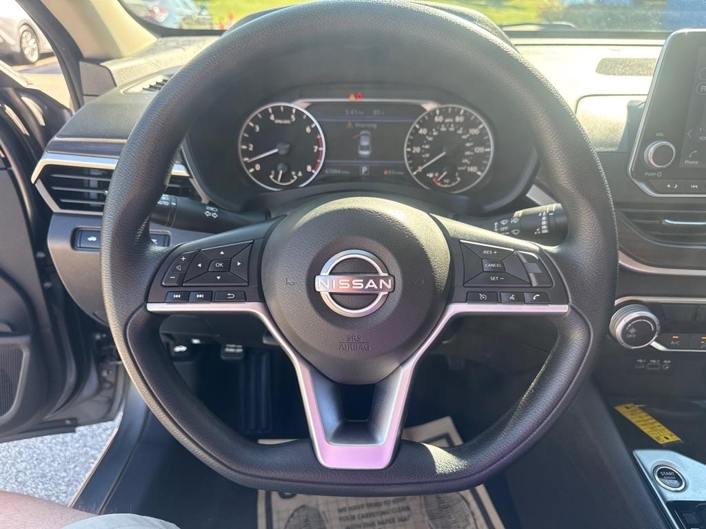 Nissan Altima  2024